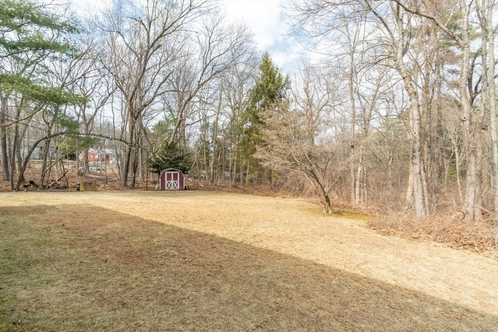 Photo of 2 Linwood Dr