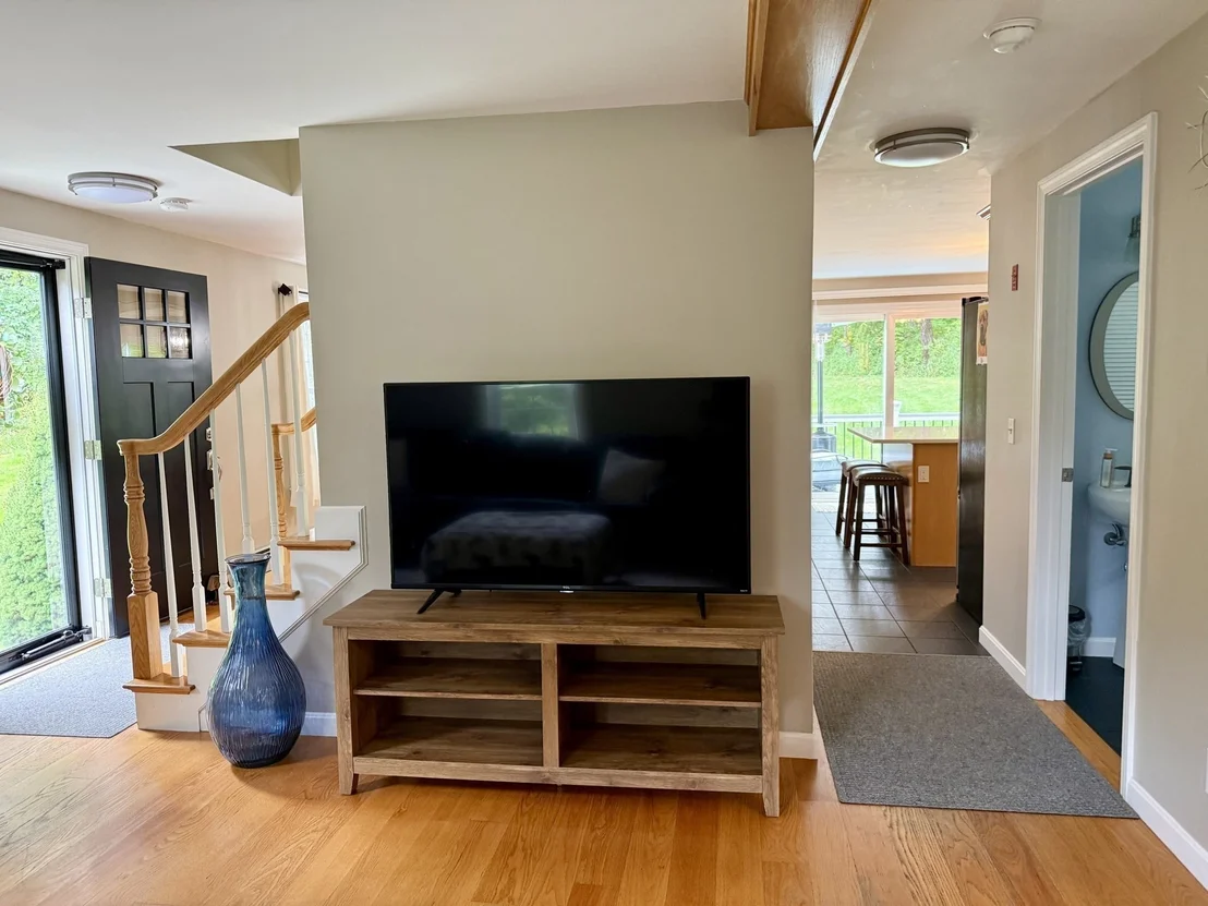 Photo of 823 Moore Rd