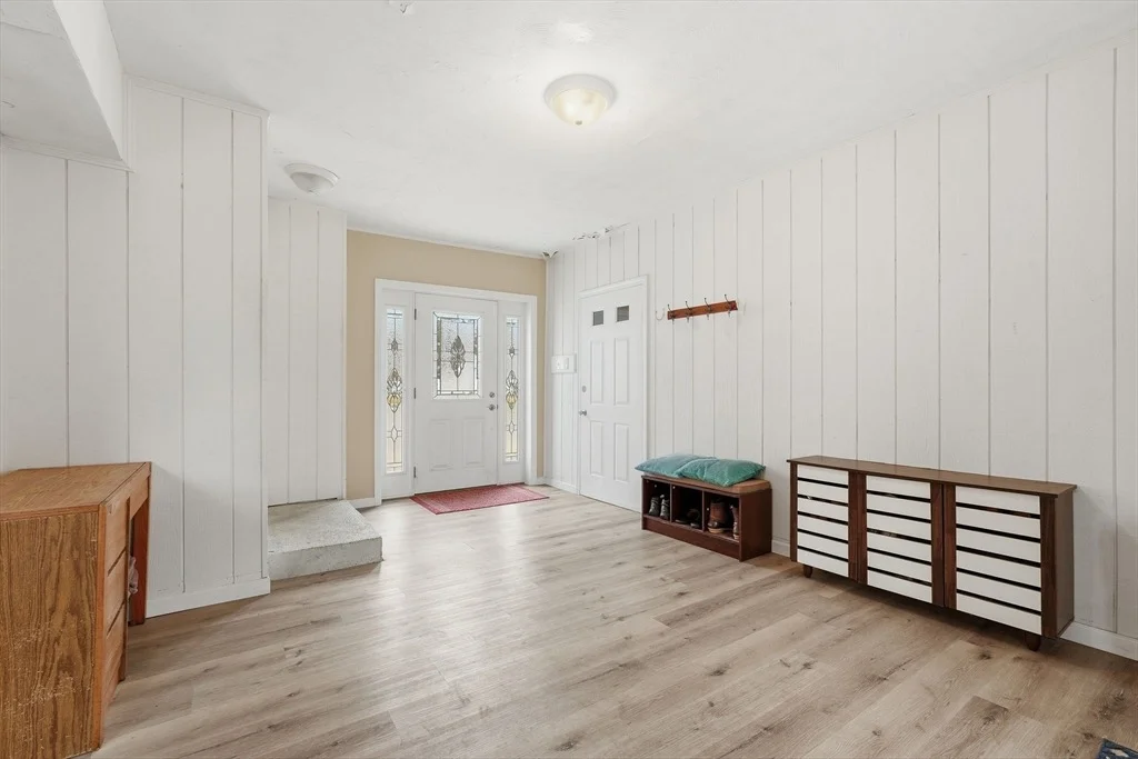 Photo of 30 Jerilis Dr