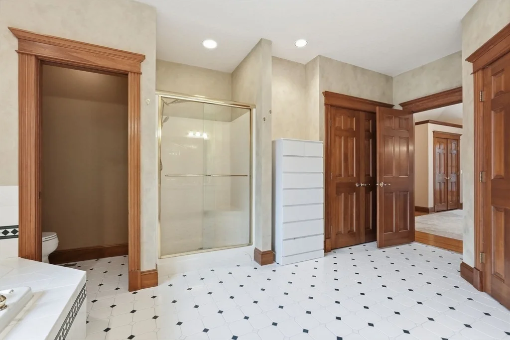 Photo of 42 Gary Dr