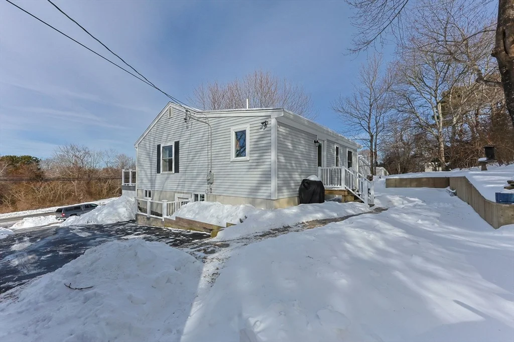 Photo of 16 Town Neck Rd