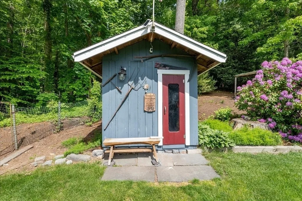 Photo of 49 Karen Rd