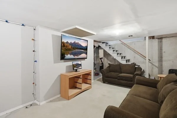 Photo of 39 Venture Dr