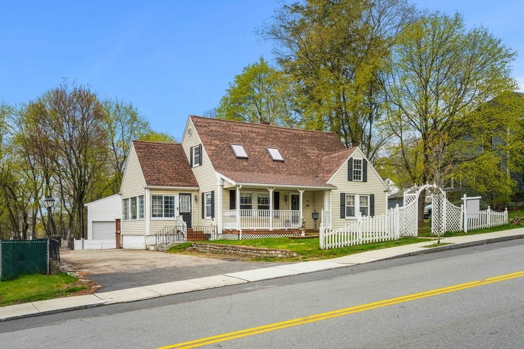 Photo of 38 Marsh Ave
