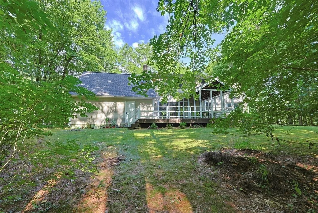 Photo of 74 Spinning Wheel Dr