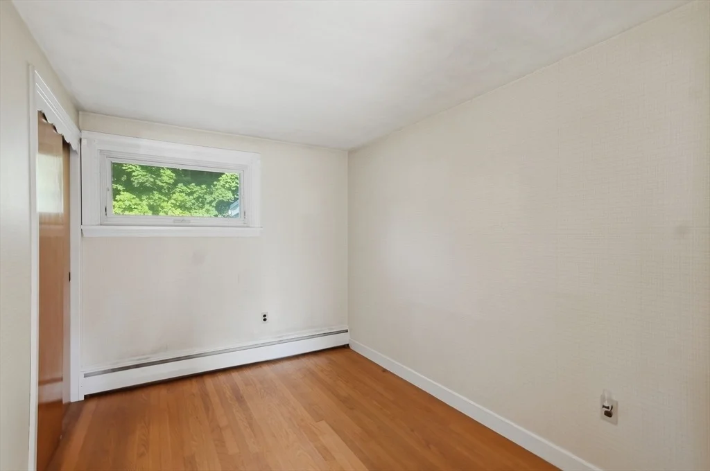 Photo of 31 Eastern Avenue
