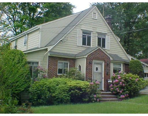 Photo of 233 Beverly Road