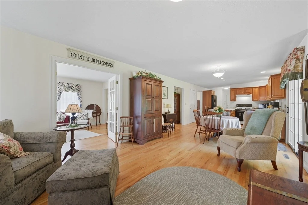 Photo of 20 Great Brook Dr