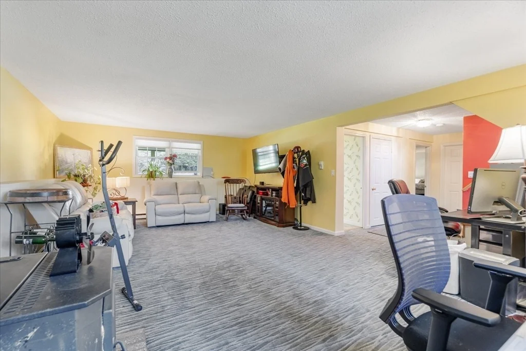 Photo of 138 Benjamin Rd