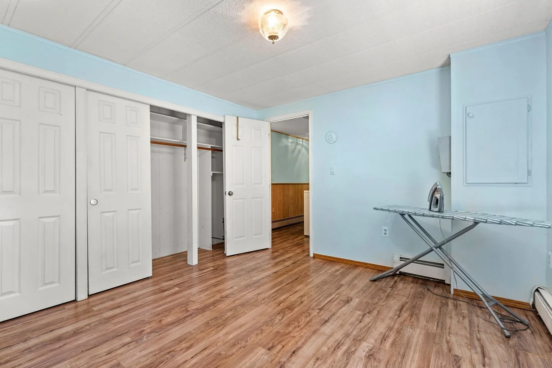 Photo of 32 Scott Dr
