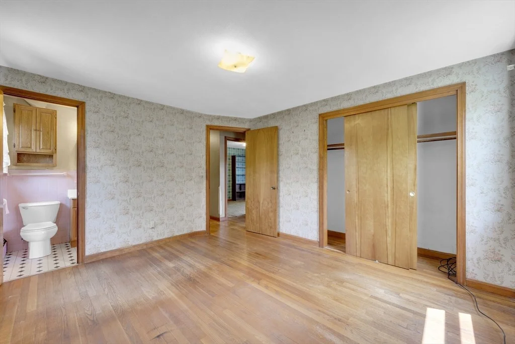 Photo of 1032 Tinkham Rd