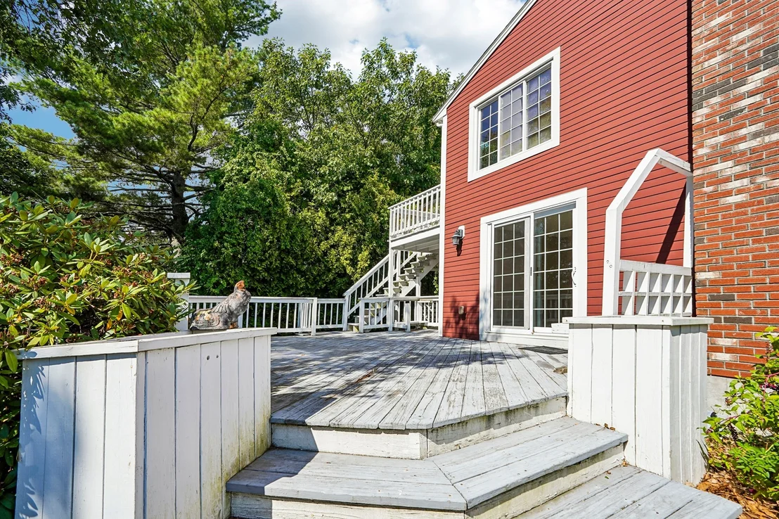 Photo of 7 Nirvana Dr
