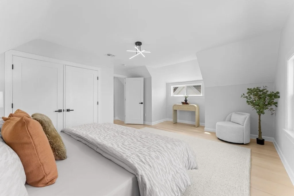 Photo of Unit 2 at 446 Broadway