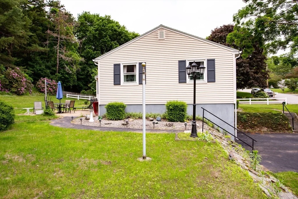 Photo of 12 Hadley Path