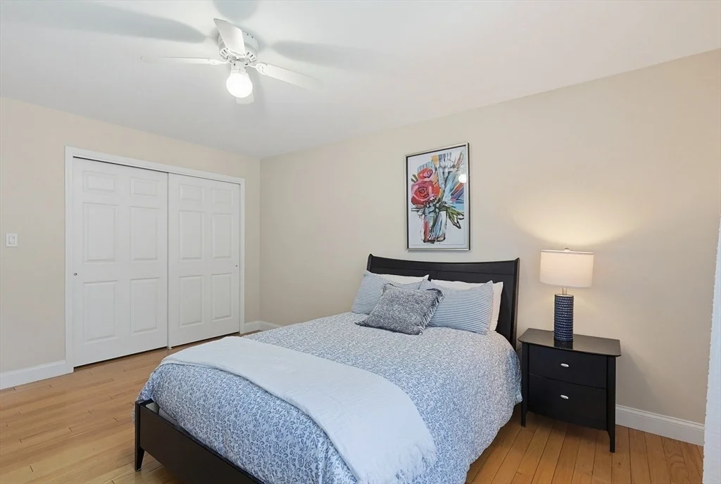 Photo of 8 Weyman Ln