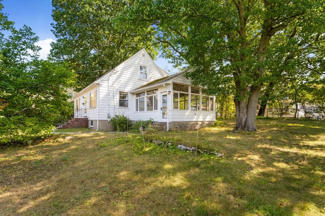Photo of 40 Valentine Rd