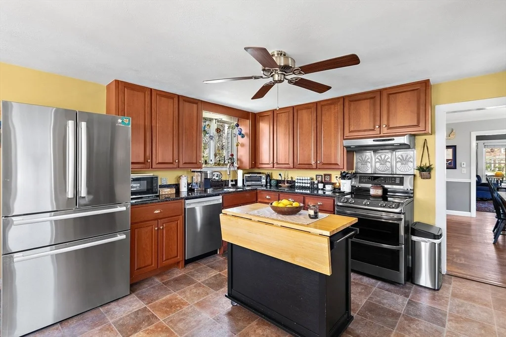 Photo of 141 Westview Rd