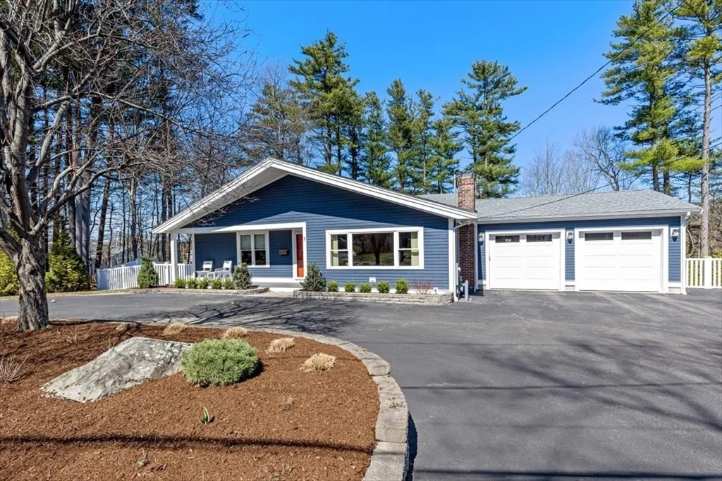 Photo of 7 Peter Hobart Dr