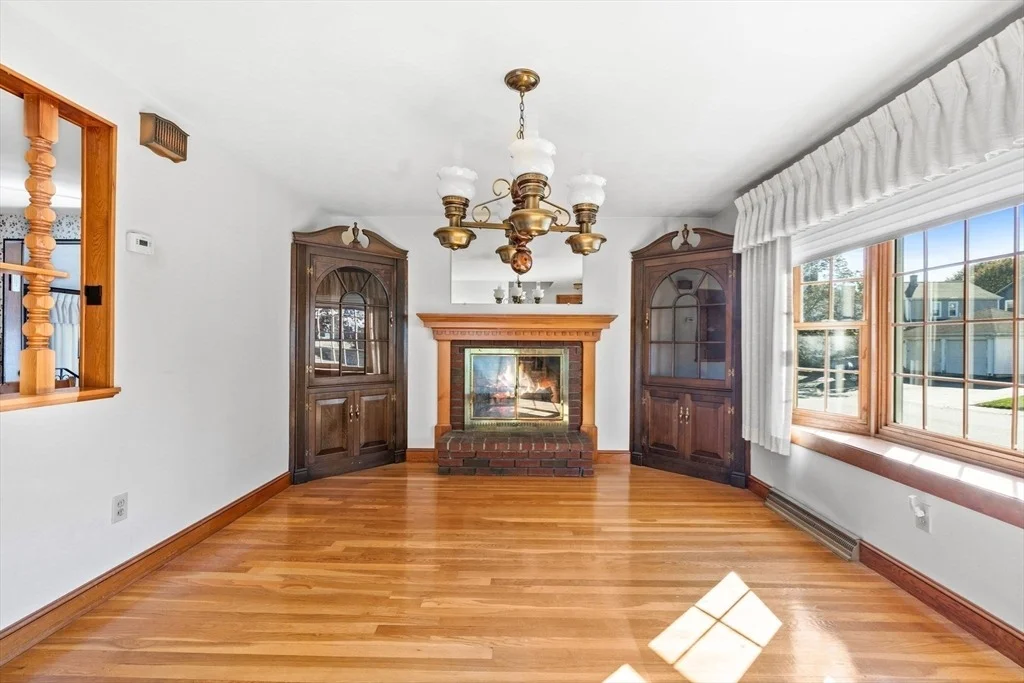 Photo of 5 Colonial Rd
