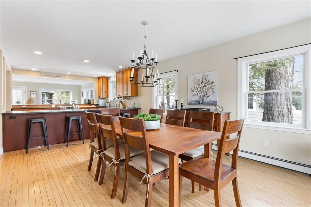 Photo of 663 Greendale Ave