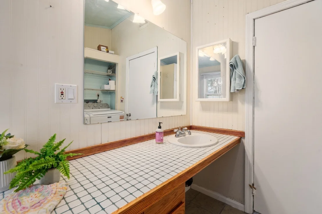 Photo of 515 Lake Avenue