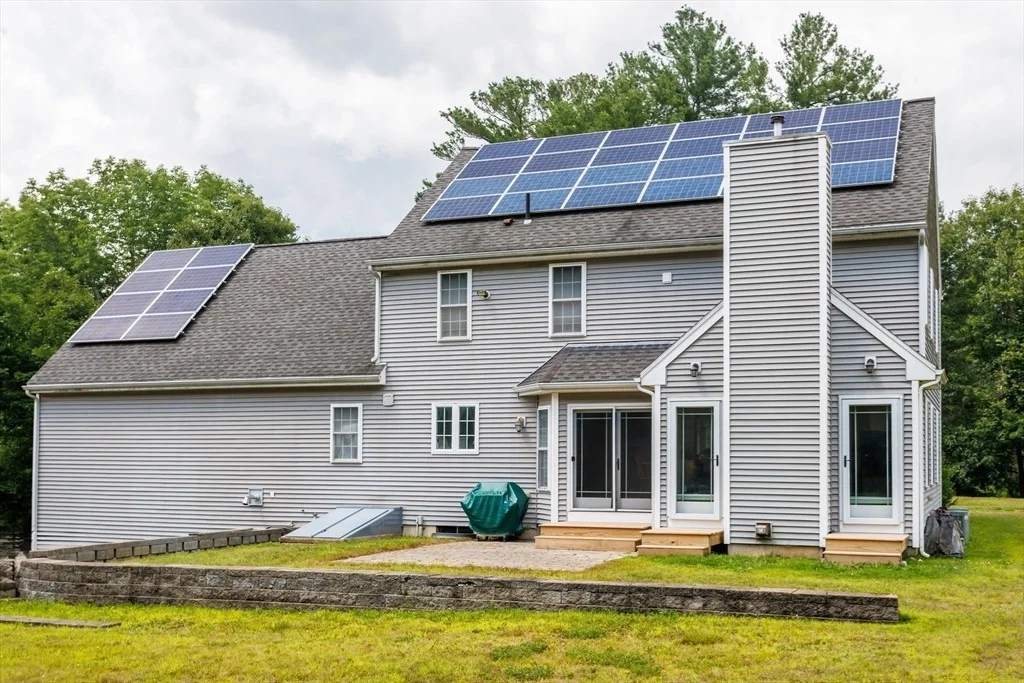 Photo of 562 Mendon Rd