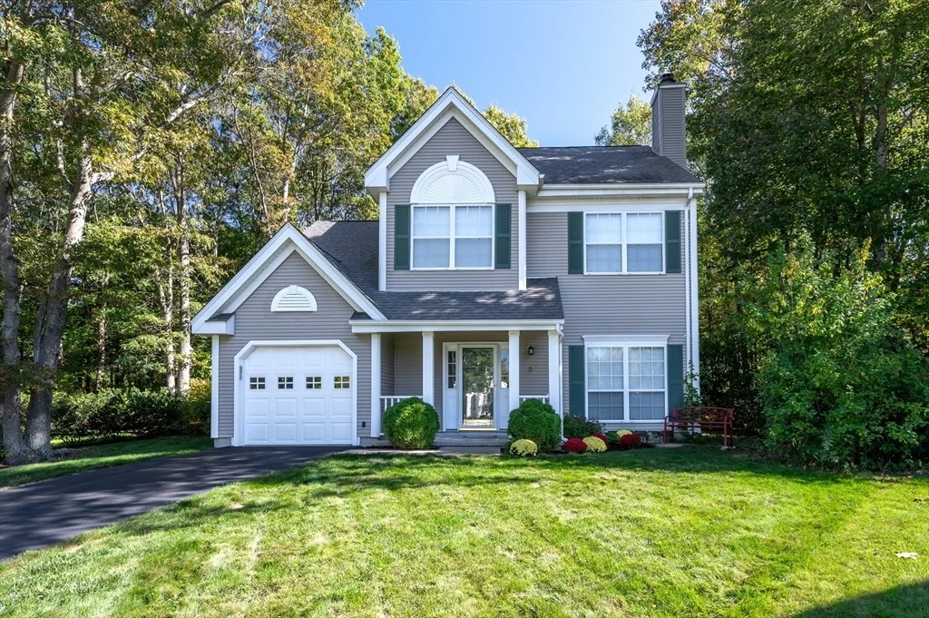 Photo of 5 Tiffney Rd