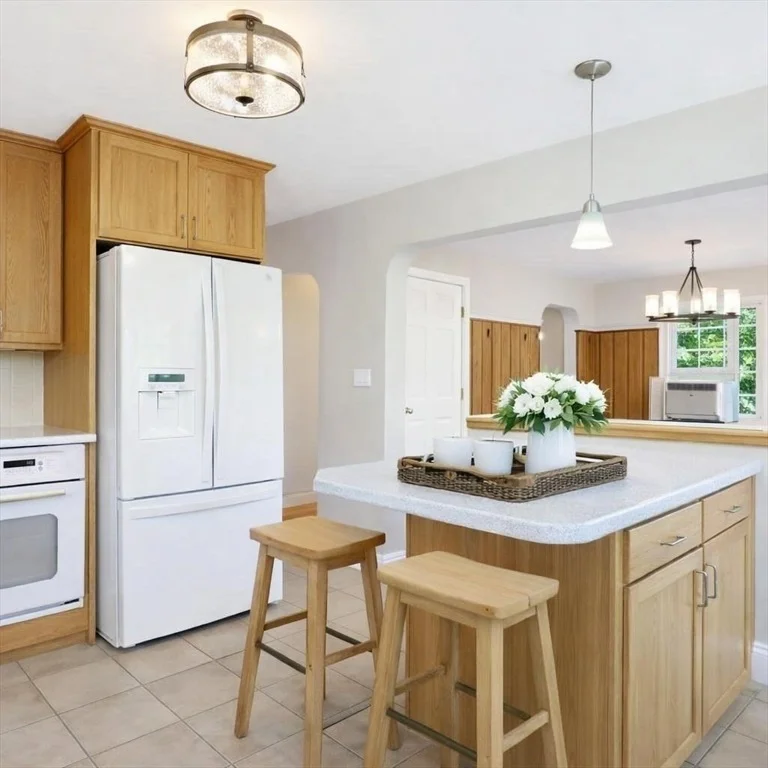 Photo of 4 Meadow Ln