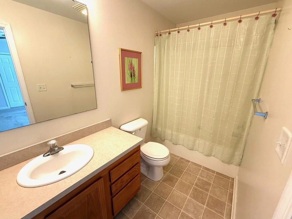 Photo of 330 Root Rd