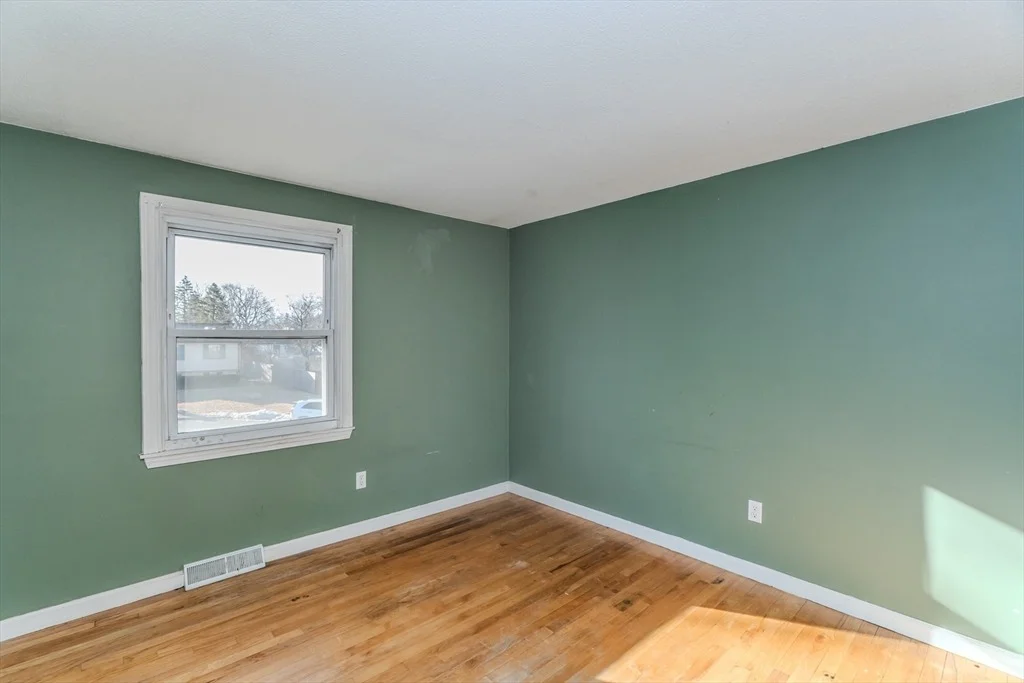 Photo of 50 Drumlin Road
