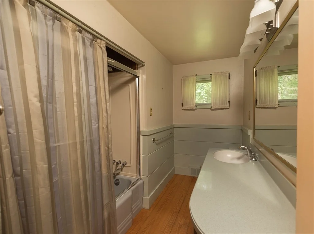 Photo of 56 Carleton Road