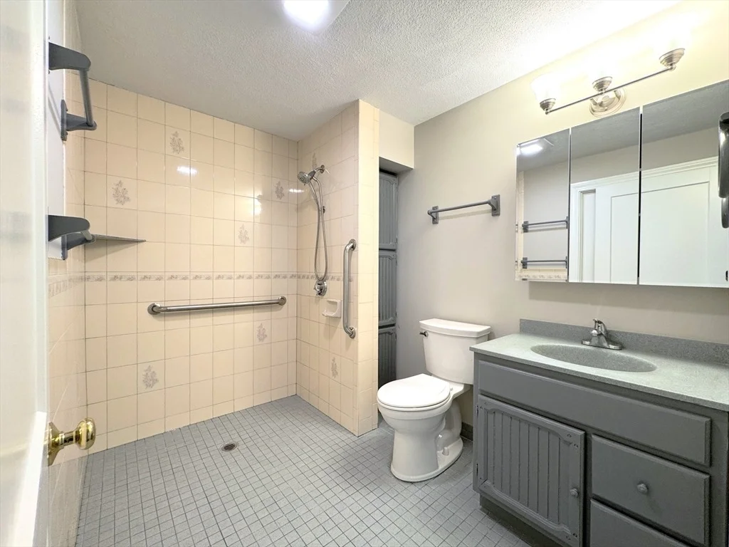 Photo of 6 Oak St