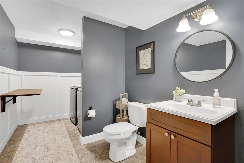 Photo of 301 Podunk Rd