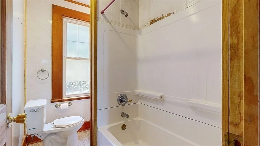 Photo of 120 Hillcroft Ave