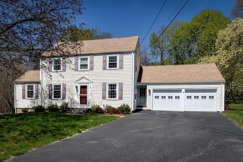 Photo of 15 Maple Lane