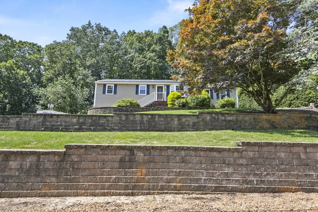 Photo of 4 Chestnut Drive
