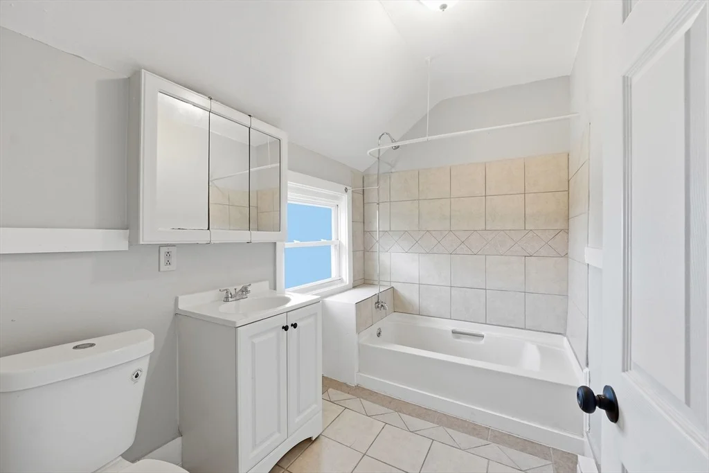 Photo of 2 Ely St