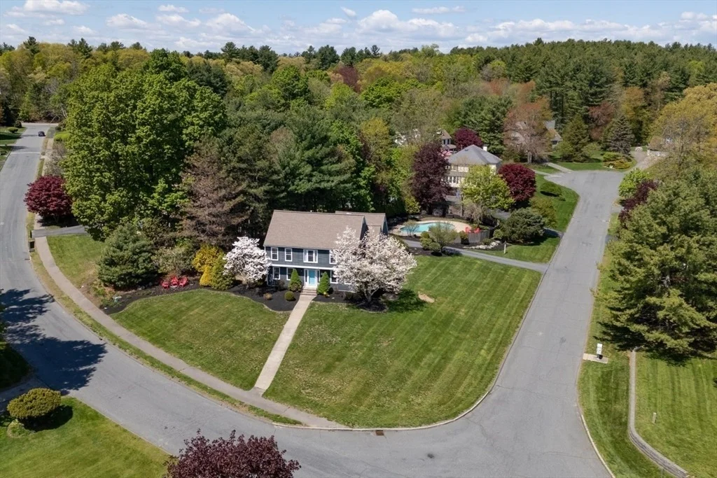 Photo of 215 Rolling Meadow Dr