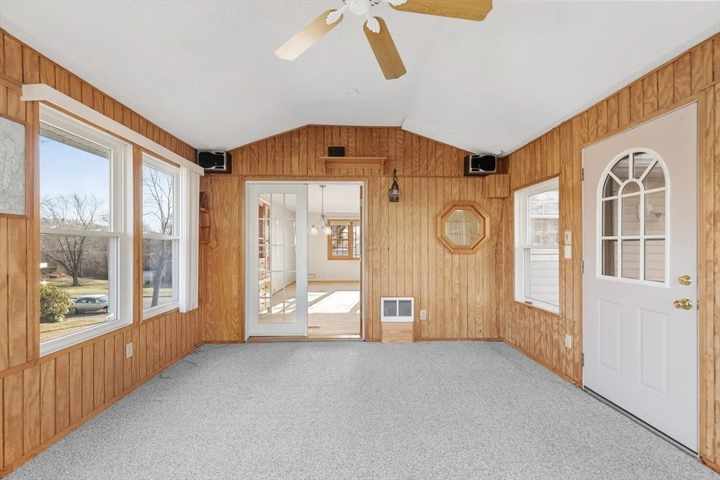 Photo of 10 Paulette Dr