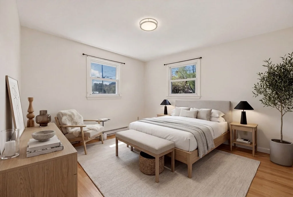 Photo of 282 Bay Rd
