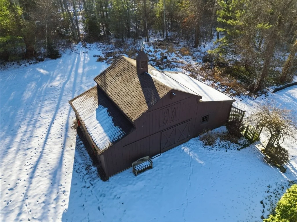 Photo of 4 Thayer Rd