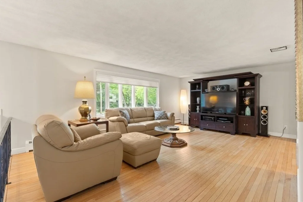 Photo of 18 Sunset Dr