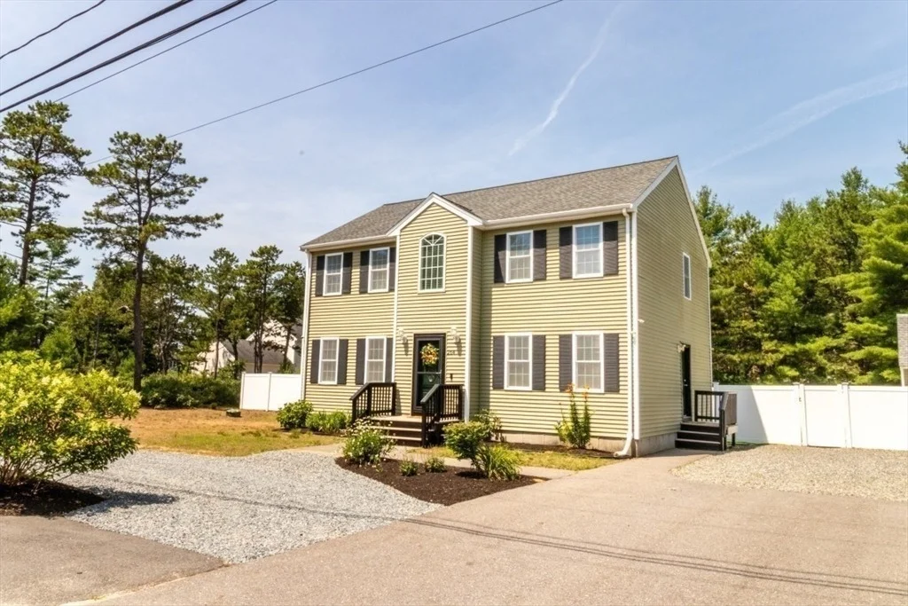 Photo of 264 Charge Pond Rd