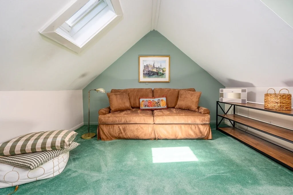 Photo of 96 Greensward Rd