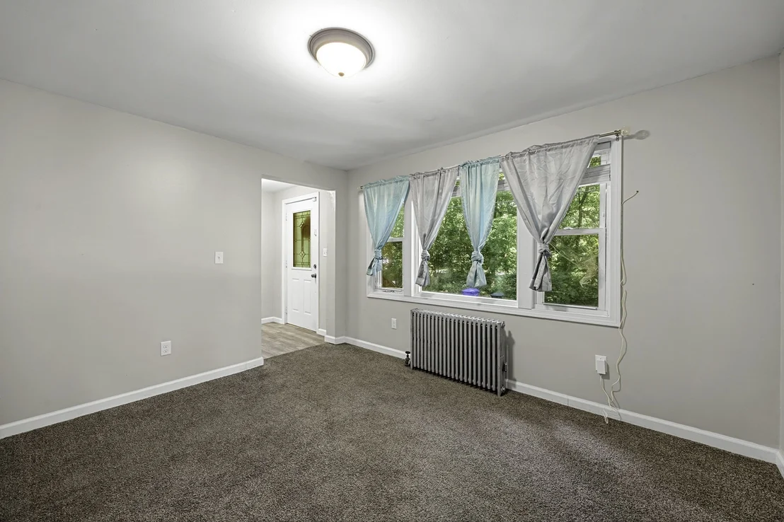 Photo of 1100 Roosevelt Ave