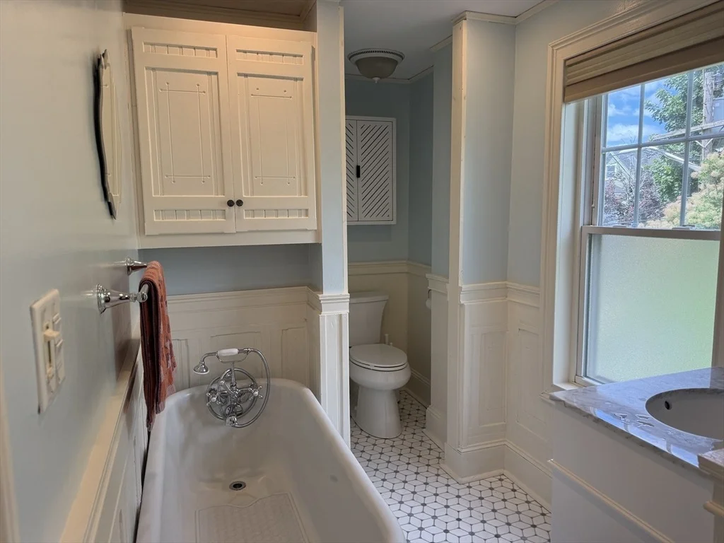 Photo of 246 Burrill Street
