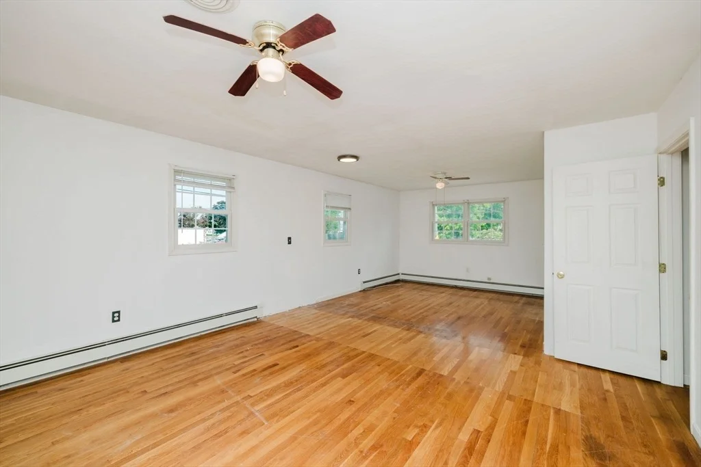 Photo of 99 Napoleon St
