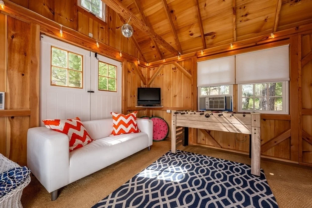Photo of 220 Lewis Pond Rd