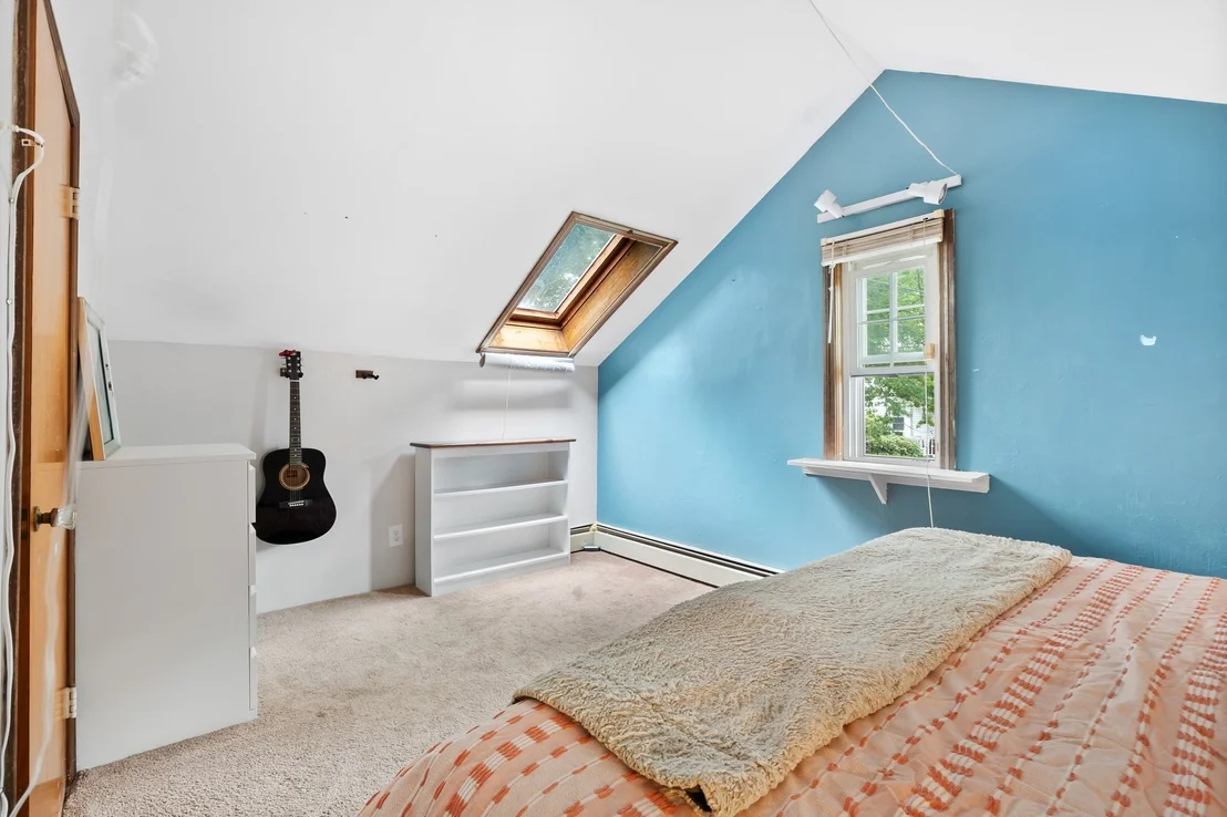 Photo of 163 Oakside Ave