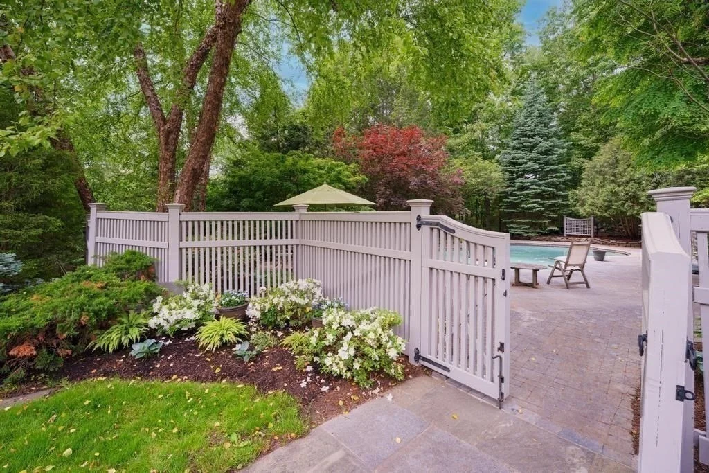 Photo of 40 Bicentennial Way